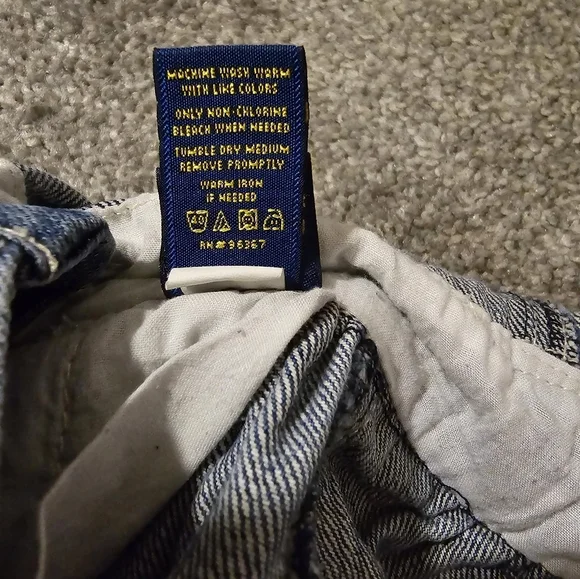 OshKosh B'Gosh Vintage Denim Vestbak Short Overalls Kids Size 12 months - Picture 2 of 10